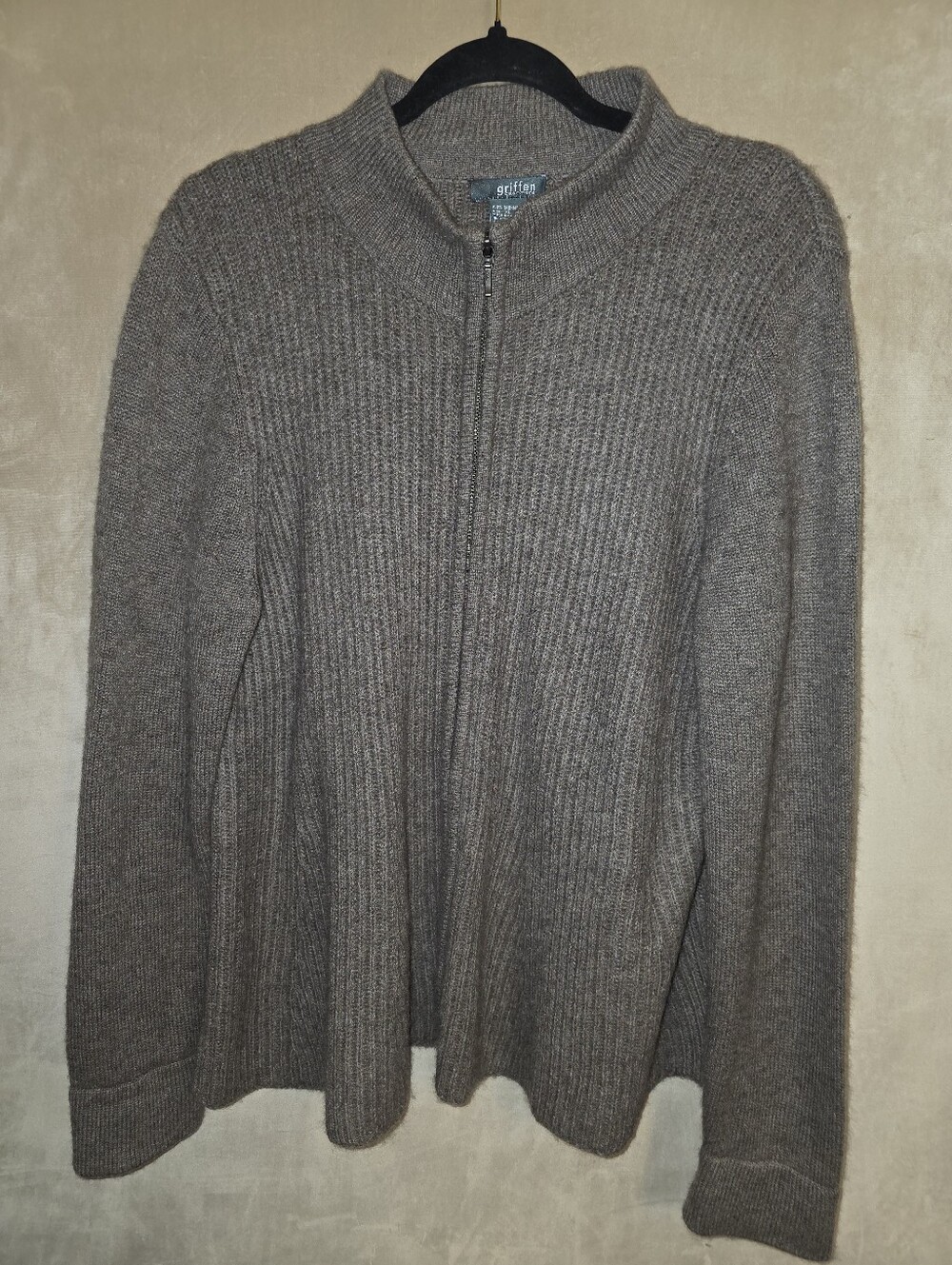 Women’s Ribbed Full-Zip Cardigan Sweater in Heather Gray